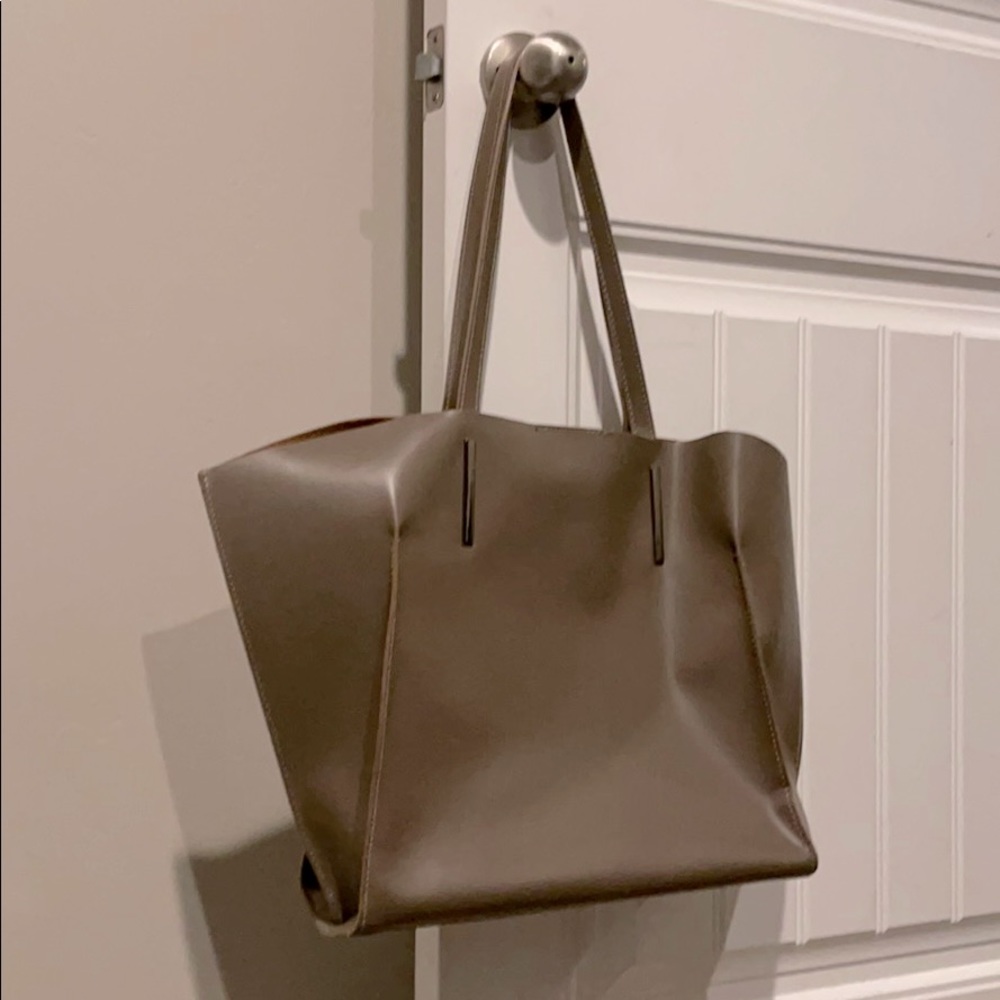 Large tote bag